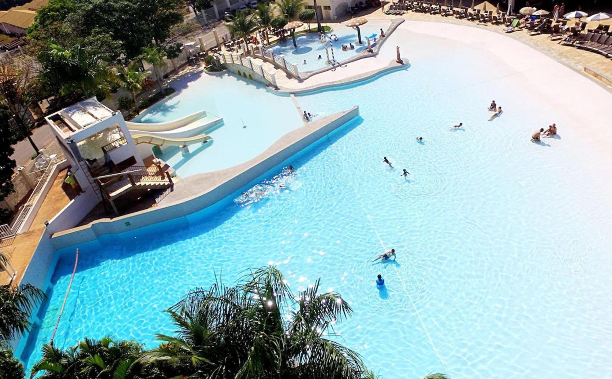 L'acqua Diroma - Suítes confortáveis - Park aquático 24 horas com Piscina de Ondas Caldas Novas Exterior foto