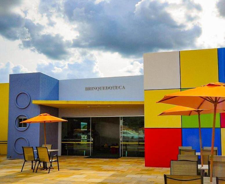 L'acqua Diroma - Suítes confortáveis - Park aquático 24 horas com Piscina de Ondas Caldas Novas Exterior foto
